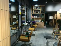 -MOVAN  HAIR莫凡匠人发型屋
