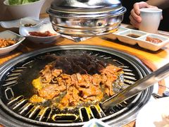 -唯成•韩国炭火烤肉 유성고기