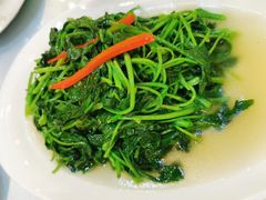 -马尔龙新疆饭店·清真(瑞景店)