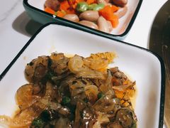 开胃小菜-领鲜天下·焗海鲜·花胶鸡(天目里店)