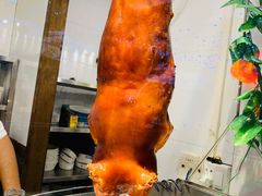 地炉烤乳猪一只-海南大院(海甸岛店)