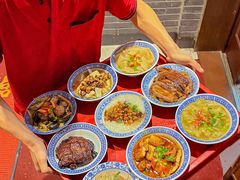 -蓝田九大碗民俗食府(蓝田店)