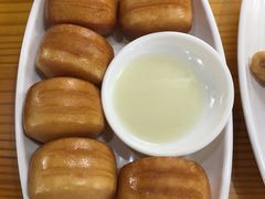 黄金小馒头-黄泰吉拾味餐厅(江汉路店)