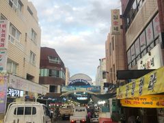 -西归浦每天偶来市场