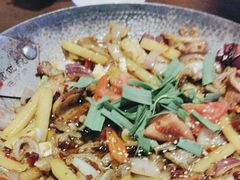 -富正毅三下锅·湘西韵味(天门山索道店)