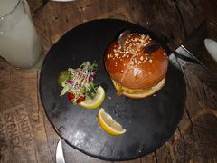 -HIGH FIVE哈福手工汉堡(桂林路店)