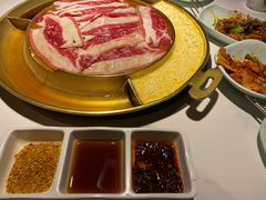 -猪啊牛呀羊啊铜盘烤肉(正大广场店)