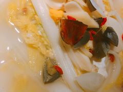 -丫丫厨娘·柠檬鸭(安吉万达店)