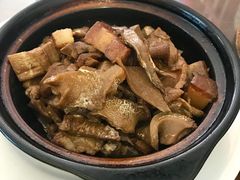 笋干焖红烧肉-临街徽菜馆·正宗黄山味