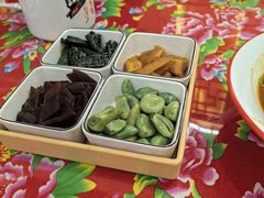 -闯关东东北农家菜(崂山石老人店)