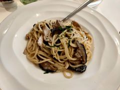 -港丽餐厅(高德置地店)