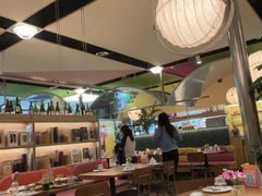 -芭莉与彩虹西餐厅(成都合生汇店)