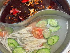 -鼎伙伙火锅串串·10年品牌传承(白象居总店)