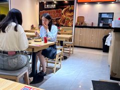 -魔都三兄弟酸辣粉·蘸卤炸串(虹桥万科店)