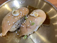 鹅肝手握-信日本料理(信义坊店)