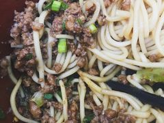 红味炸酱面-天府面庄(天平路店)