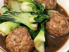 红烧狮子头-扬州小吃(延安西路店)