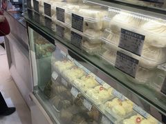 -白玉兰食品甜凤店(合生汇店)