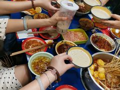 -马路边边麻辣烫联盟路店