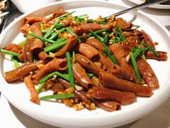 海肠炒韭菜-开海·红岛海鲜虾水饺(石老人店)