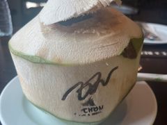 -Chom Cafe and Restaurant