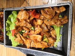 辣椒酱炒五花肉-冰川延边料理·炭烤串(原小木屋店)