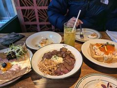 和牛鹅肝海胆波奇饭-salée