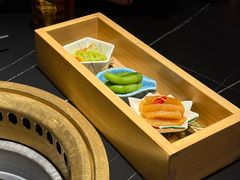 -山川小町·极番烧肉(新地假日广场店)