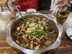 -乡土特色.冷锅鱼.牦牛肉汤锅