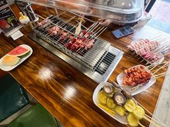 -哈尔滨小酒馆·鲜肉现穿自助烧烤(康新花园店)