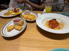 -菲滋意式餐厅(金华银泰城店)