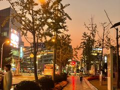 -星巴克臻选(上海虹桥新天地三店)