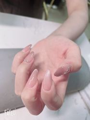 -尤米一站式美甲美睫