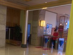 -菲拉拉漫温泉(东环路店)