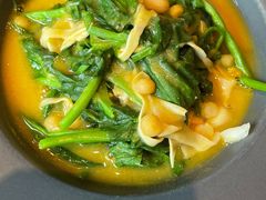 豌豆黄浸豌豆尖-半山腰·云南菜(侨福芳草地店)
