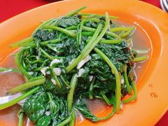 -直落玻璃（瓦煲）肉骨茶