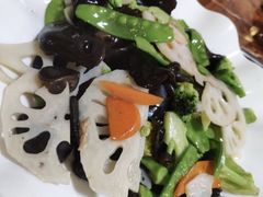-慈心素食馆(绳金塔店)
