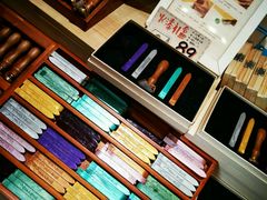 -猫的天空之城概念书店(杭州南宋御街店)