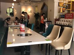 大堂-张大师鸭爪爪特色干锅(南湖店)