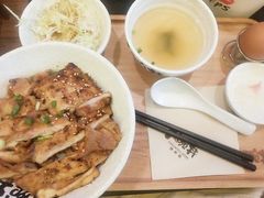 -熊吞·大碗丼烧肉饭(济宁万达广场店)