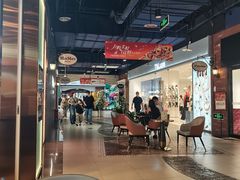 -燕莎奥特莱斯购物中心