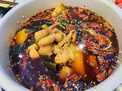 -晓彭肥肠鸡·泡椒鸡火锅(水木天地店)