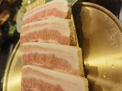 -臻牛烤肉