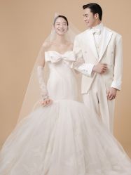 -至臻微拉婚纱摄影