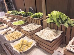 -飨食汇全日制餐厅·昆山皇冠假日酒店(九方店)