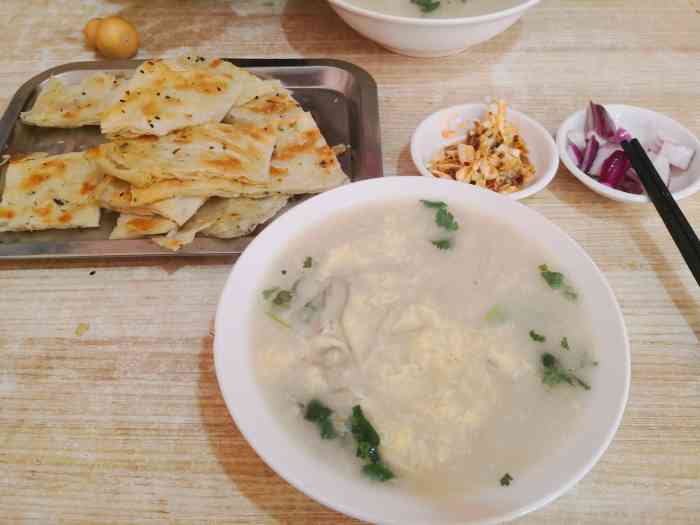 雁门斋老母鸡汤葱油饼(梁山分店第275)-"这家的葱油饼绝对充满了我小