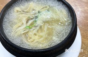 Tofu and Potato Noodles Pot