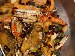 -七欣天香辣蟹火锅(闵行浦江欢乐颂店)