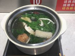-百品聚旋转火锅(万德庄店)