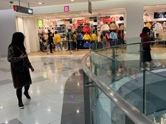-优衣库(上海虹口龙之梦店)